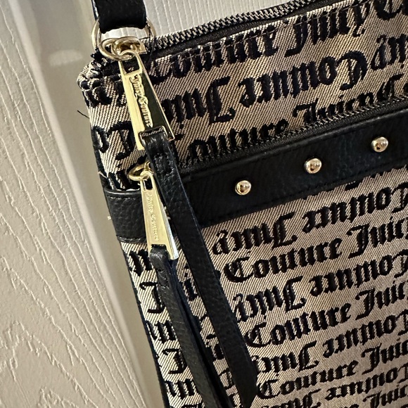 Juicy Couture shoulder bag in great shape. - Picture 3 of 6